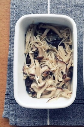 ルクエで簡単*塩麹きのこ