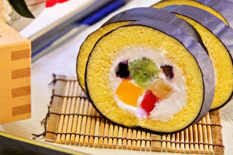 Hmで簡単 節分に恵方巻きロールケーキ レシピ 作り方 By ももら クックパッド 簡単おいしいみんなのレシピが360万品