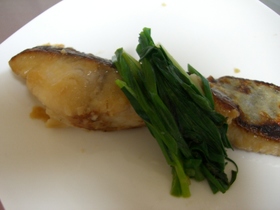 鰆の照り焼き~にんにく風味