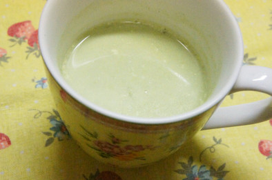 塩バニラ青汁ミルクの写真