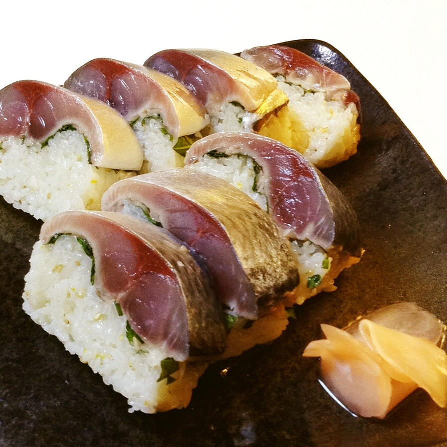 生鯖っぽい鯖寿司の画像