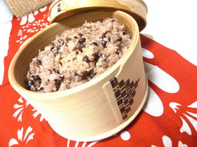下準備不要!圧力鍋で作る 小豆沢山お赤飯