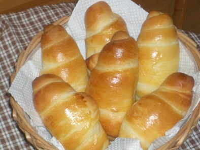 基本のパン　バターロールの写真