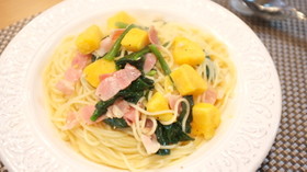 ベーコンとほうれん草とポテトのパスタ