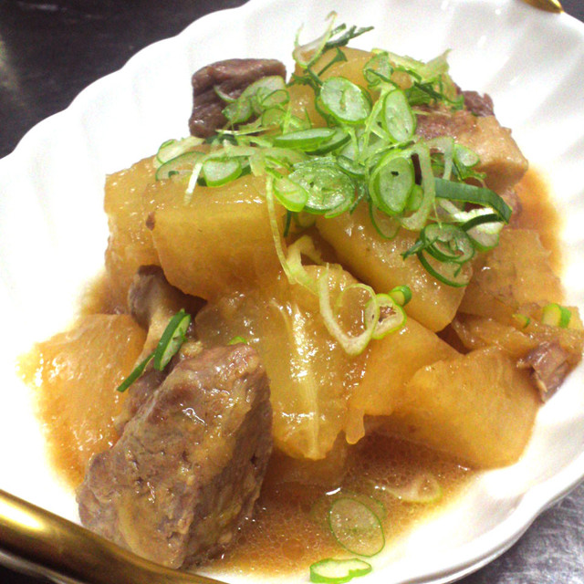 ホロホロ豚肩ロースと大根の煮物 レシピ 作り方 By Pcocoon クックパッド 簡単おいしいみんなのレシピが350万品