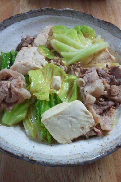 キャベツたっぷり☆肉豆腐の写真