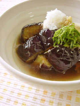 茄子の揚げびたし。