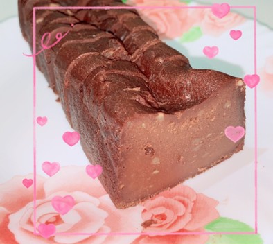 バレンタイン胡椒入大人の生チョコケーキの写真