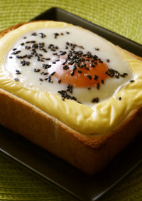 【男前レシピ】朝飯♬ごま塩目玉焼トースト