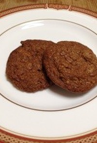 プラリネクリーム風味のチョコクッキー