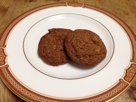 プラリネクリーム風味のチョコクッキーの画像