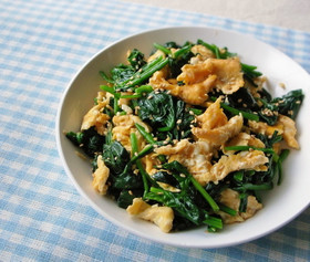 脱・炒め物♪ほうれん草と卵のサラダ
