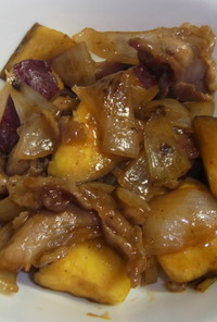 うちの夕飯　豚とサツマイモの甘辛煮