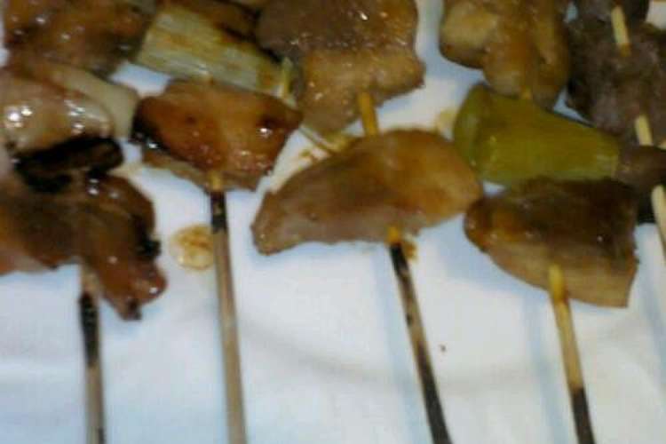 おうちでも煙を出さずに簡単にできる焼き鳥 レシピ 作り方 By まろ丸 クックパッド 簡単おいしいみんなのレシピが365万品