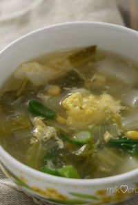 鶏ハムの茹で汁で自然な旨味たっぷりスープ