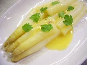 ホワイトアスパラガスのレモンバターソース