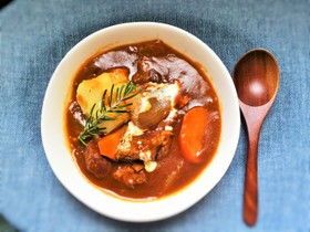 市販ルー×特売肉でビーフシチュー