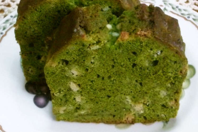 ホワイトチョコ入り抹茶パウンドケーキ レシピ 作り方 By 花音春 クックパッド 簡単おいしいみんなのレシピが352万品
