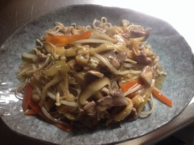 きのこたっぷりひるぜん風焼きそば