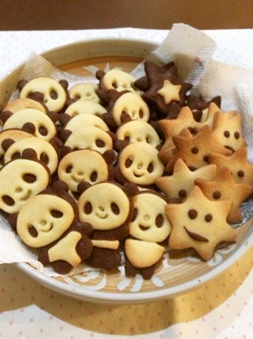 型抜きパンダクッキー