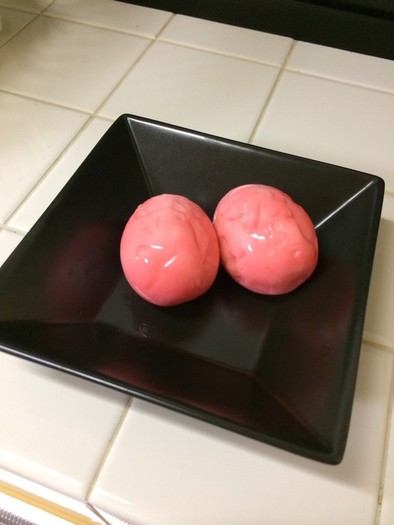ひなまつりに☆ピンクのゆで卵の写真