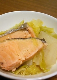 甘塩鮭とキャベツのあっさり煮