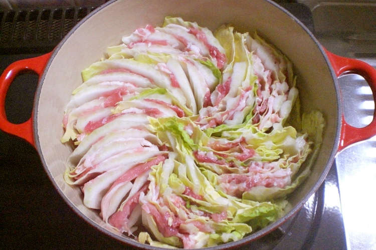 白菜と豚肉のミルフィーユ鍋 麺つゆで簡単 レシピ 作り方 By Yoshiyurip クックパッド