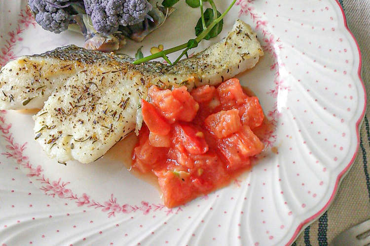 白身魚の米粉ソテー さっぱりトマトソース レシピ 作り方 By Mi Rin クックパッド 簡単おいしいみんなのレシピが353万品