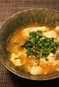 旨みたっぷり♪アサリと豆腐のキムチスープ