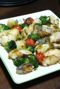 色鮮やか☆鱈と温野菜のバジルソース