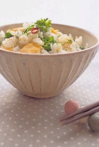 菜の花と炒り卵のぺペロンチーノ風まぜご飯