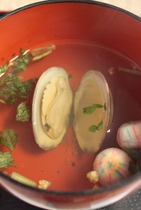 蛤と手まり麩の潮汁♪ (蛤の冷凍保存法)