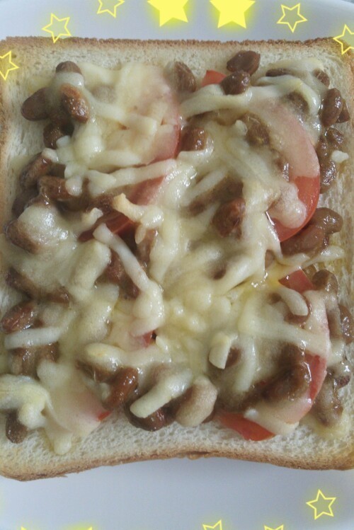 簡単☆納豆トマトチーズのトーストの画像
