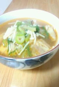 牛すじと豆腐のピリ辛スープ