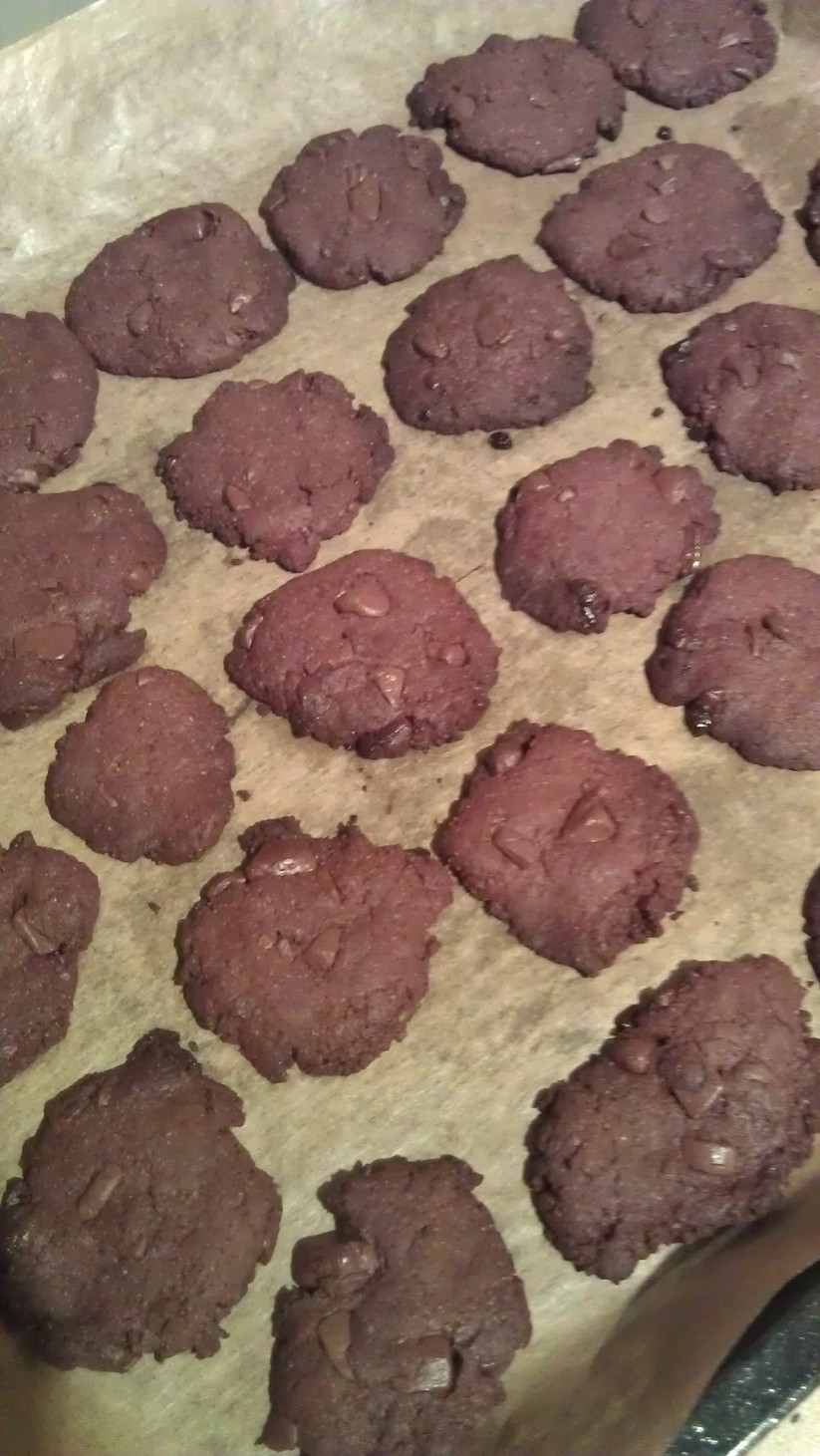 セモリナ粉ココアクッキーの画像