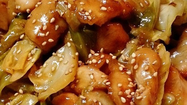 鶏むね肉と春キャベツの甘辛味噌炒め レシピ 作り方 By 碧惺晄ママ クックパッド 簡単おいしいみんなのレシピが371万品
