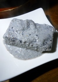 黒胡麻の湯豆腐　京都カフェ