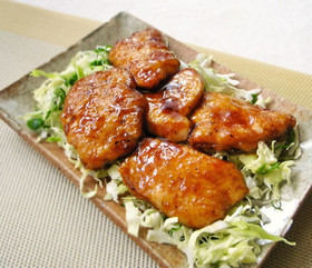 鶏むね肉のトンテキソース