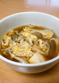 きのこと豆腐のふんわりキムチスープ