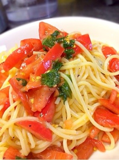 大葉とトマトのフレッシュスパゲティの写真