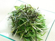 水菜と海苔のサラダの写真