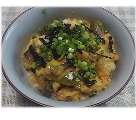 残った天ぷらで親子丼風の天丼!
