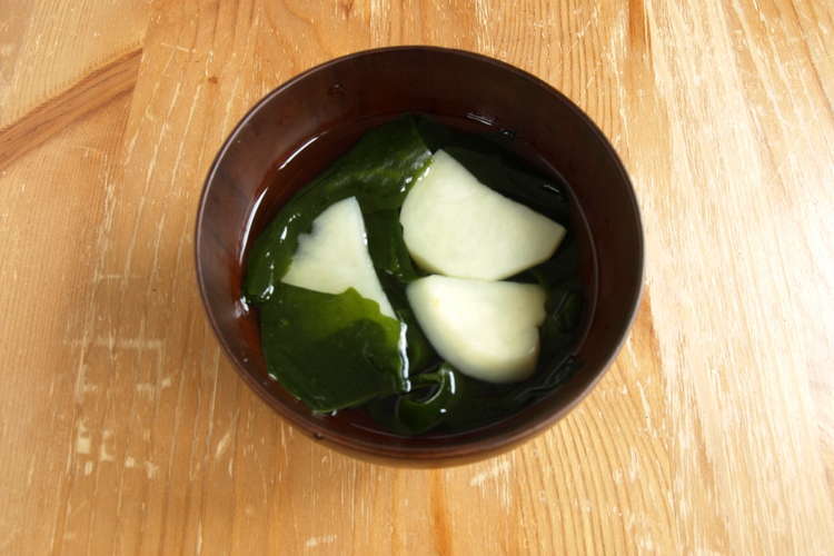 じゃがいもとわかめのすまし汁 レシピ 作り方 By ダイエットプラス クックパッド