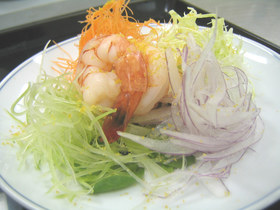いろいろ野菜とエビのはりはりサラダ