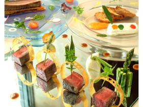 昆布締めした牛フィレ肉のステーキ