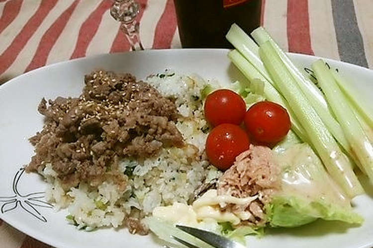 牛コマを ガーリックライスに乗せて レシピ 作り方 By ｐｉｒｏｒｉｋｉｎ クックパッド 簡単おいしいみんなのレシピが360万品