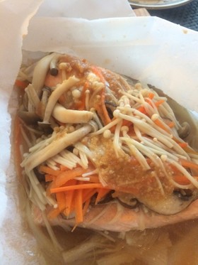 今が旬★秋鮭ときのこの包み焼き