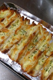 簡単に1品♪ちくわのチーズ焼きの写真