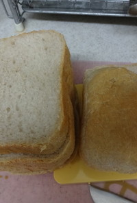 ＨＢふんわりライ麦食パン（バター不要）