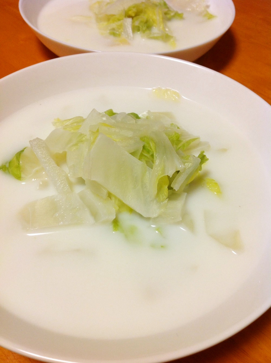 白菜のコンソメミルクスープの画像